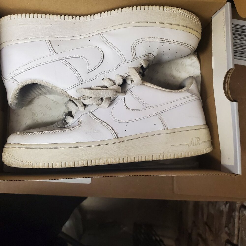 Boys shoes